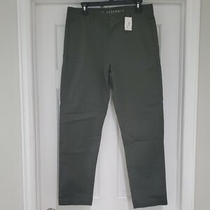 Free Assembly The Everday Chino Men's Olive Pants 32×30